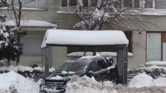 A fost întocmit dosar penal pentru un șofer care a parcat într-o stație RATB