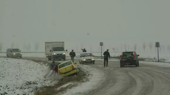 7 sfaturi despre condusul pe timp de iarnă din partea unui pilot