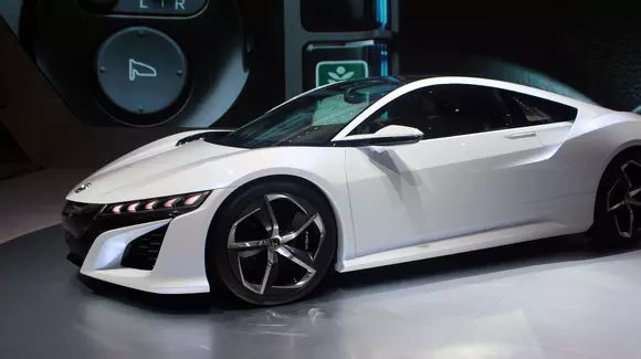 5 motive să-ți cumperi o mașină sport