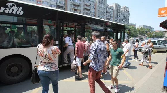 A fost finalizată lista cu bulevardele care vor avea benzi unice pentru transportul în comun