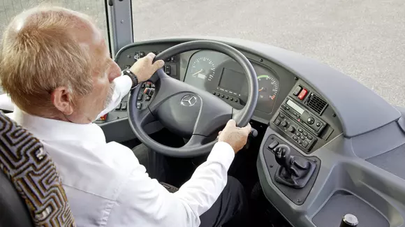 Update: Recall pentru autocarele Mercedes-Benz din România