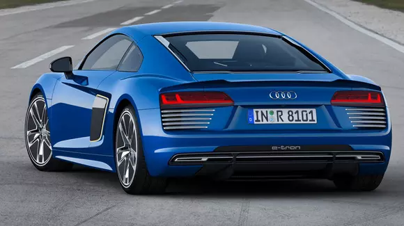 Audi confirmă un rival pentru BMW i8