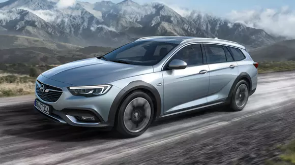 Opel Insignia Country Tourer - Poze și detalii oficiale