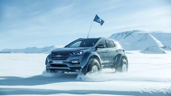 Un Hyundai Santa Fe a traversat Antarctica