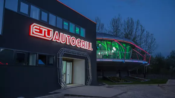 A fost deschis primul autogrill din România