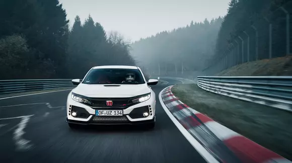 Honda Civic Type R a devenit regina mașinilor cu tracțiune față de pe Nurburgring
