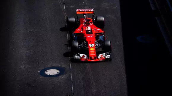 Marele premiu F1 din Singapore: Ambii piloţi ai Scuderiei au abandonat după primul viraj