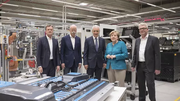 Fabrică de baterii de 1 miliard euro pentru Mercedes-Benz