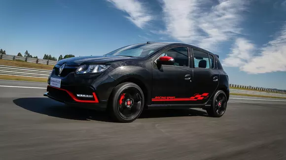 Speranţă pentru fanii Dacia: Sandero R.S. poate atinge 200 km/h!