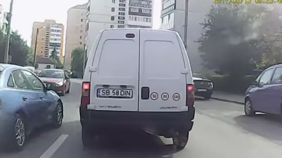 Cea mai nebunească depășire din România pe care ai văzut-o vreodată | VIDEO