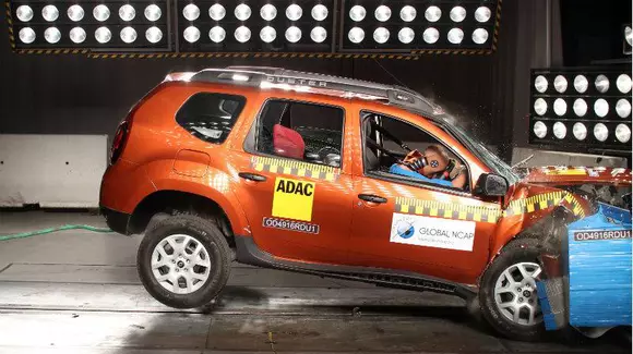 Renault Duster obține zero stele la testele de impact din India