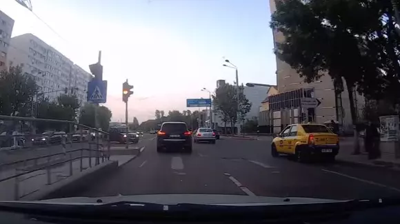 Cum a rămas un șofer nevinovat fără permis în mijlocul Bucureștiului | VIDEO
