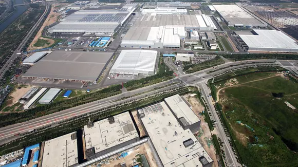 Daimler investeşte într-o fabrică de baterii la Beijing