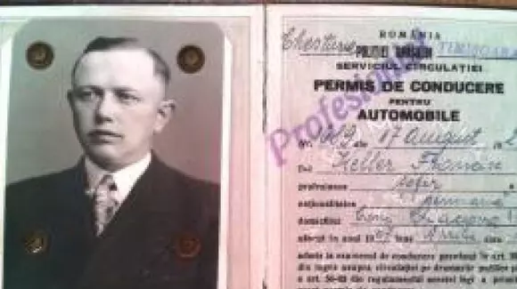 Un timișorean are o colecție de permise de conducere. Vezi de când e cel mai vechi permis!