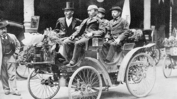 Câte automobile erau înmatriculate la 1 iulie 1909 în București? Câte dintre acestea aparțineau femeilor?