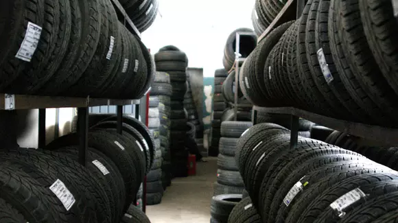 Cum depozitezi cauciucurile de vară