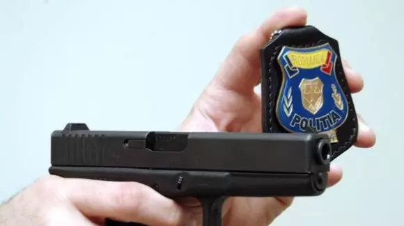 Vestul sălbatic în București: mașină oprită cu focuri de armă