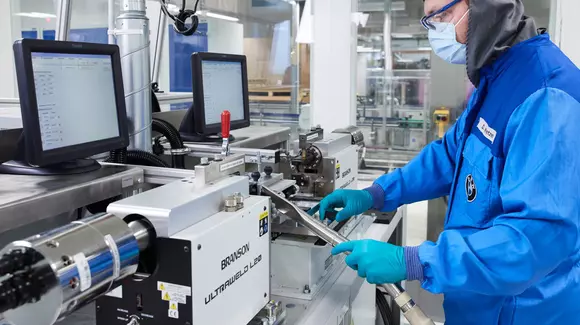 BMW investeşte 200 de milioane de euro în Centrul de Competenţă pentru Celule de Baterii