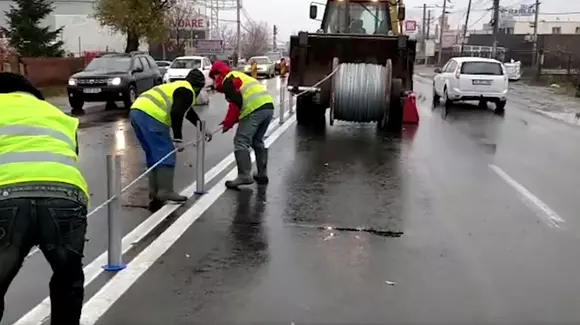 Parapet pe cablu montat în premieră în România pe axul unui drum național - Video