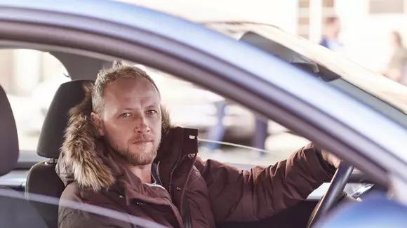 (P) Câștigă bani pentru cadourile celor dragi: începe să conduci cu Uber în doar 3 pași simpli