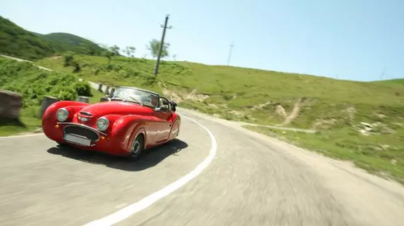 Așa arată mașina UNICAT produsă de un reșițean