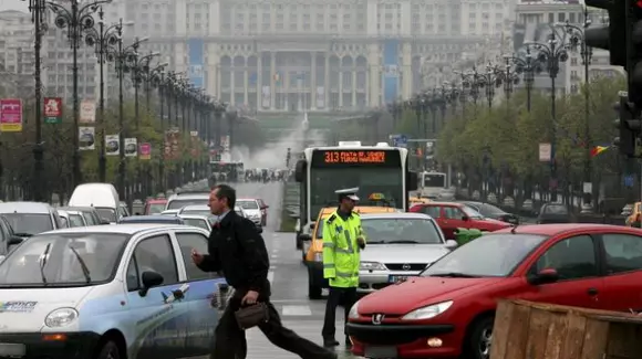 Un român are o idee genială prin care ELIBERĂM locurile de parcare din BUCUREȘTI. E simplu de pus în practică!