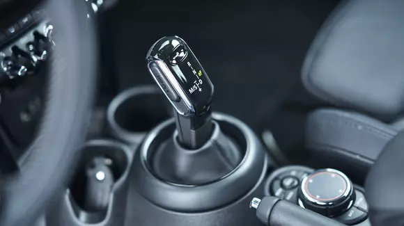 Transmisia automată Steptronic cu şapte trepte a fost implementată în gama MINI