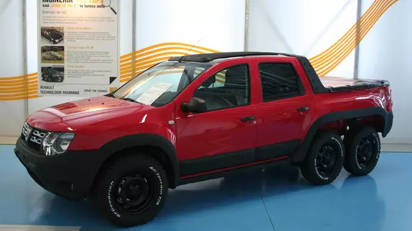 Cum arată Dacia Duster Pickup cu 6 roți?