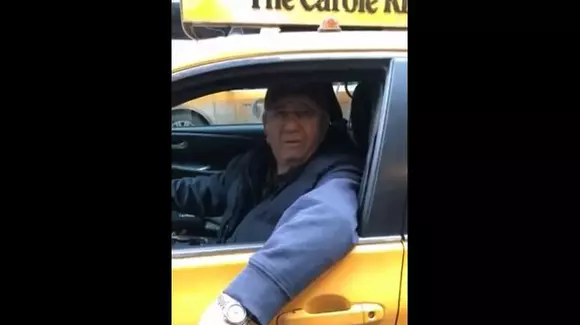 Ce muzică răsună dintr-un taxi din New York! | VIDEO