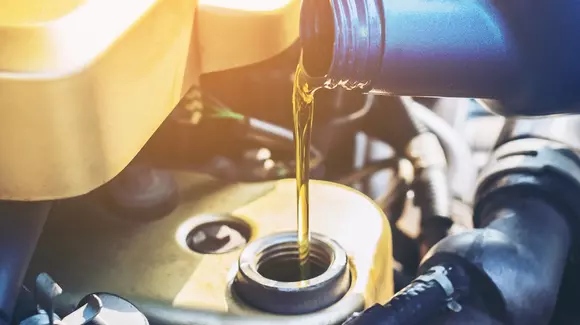 Ce lichide schimbi la mașină iarna