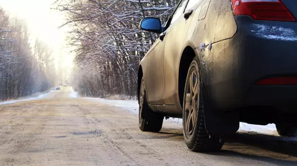 Circulaţie oprită pe A2, A4 și 30 de drumuri naționale