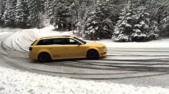 Ce riști din punct de vedere legal dacă faci drifturi pe zăpadă?