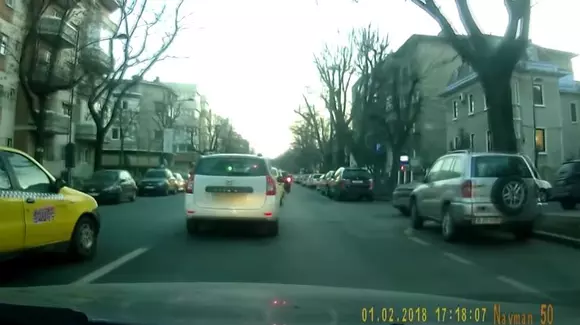 Un șofer s-a certat în trafic cu un taximetrist în București. Poliția era la zece metri în față! Ce a urmat! | VIDEO