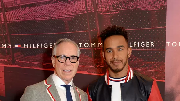 Lewis Hamilton va fi noul ambasador global pentru Tommy Hilfiger