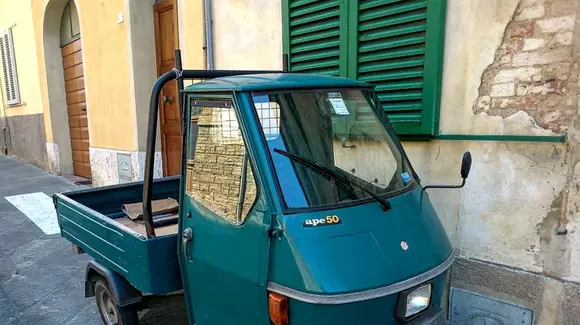 Româncă amendată pentru că făcea sex într-un triciclu