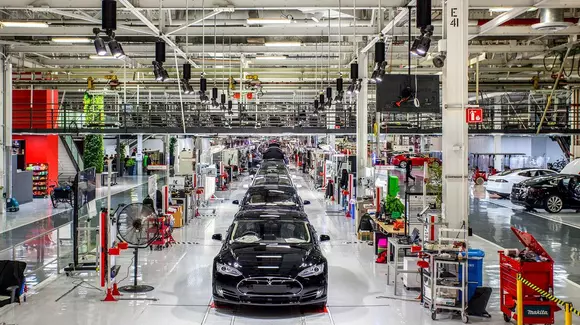 Tesla pregăteşte lansarea unui SUV în 2019