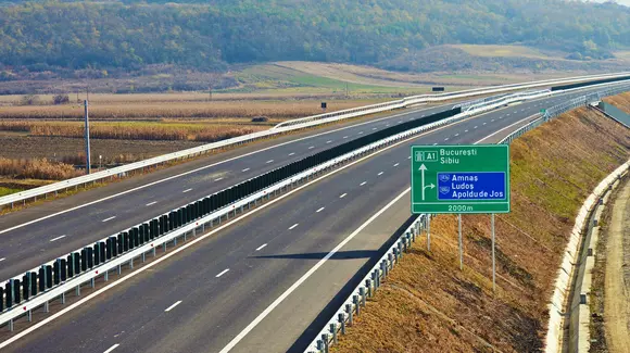 Ce spun polițiștii? De ce trebuie să circuli pe banda întâi și nu pe banda a doua, deși ai viteza maximă admisă?