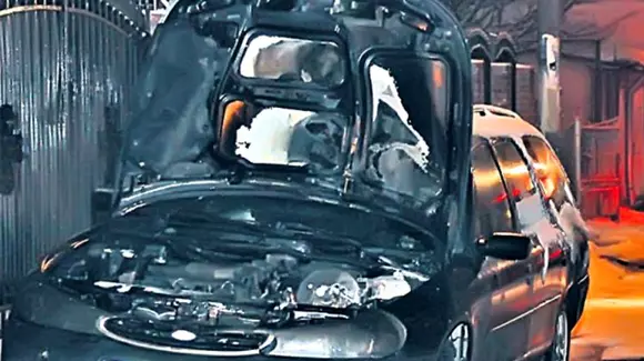 Opt mașini au fost incendiate în București, într-o singură oră