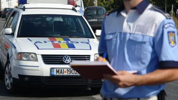 Cum afli dacă polițistul care te-a oprit în trafic te filmează?