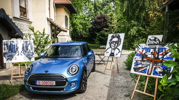 Noua gamă MINI debutează în România cu un proiect de artă în showroomurile mărcii
