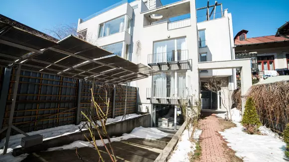 Cât costă o vilă nouă în zona centrală a Bucureștiului? Ar putea fi cea mai bună opțiune pentru familia ta