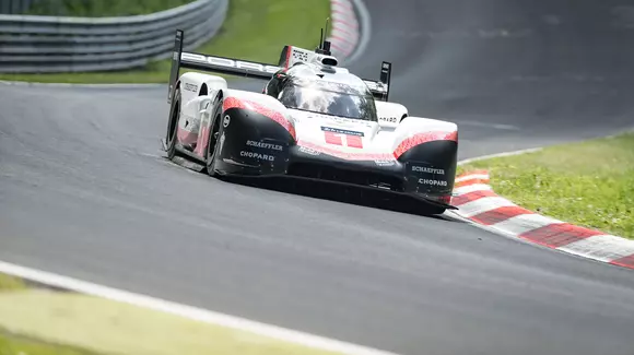 Porsche a doborât recordul absolut la Nurburgring cu 919 Evo