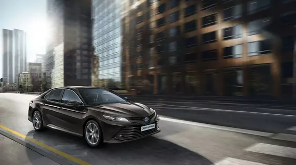 Toyota Camry revine pe pieţele europene după 14 ani