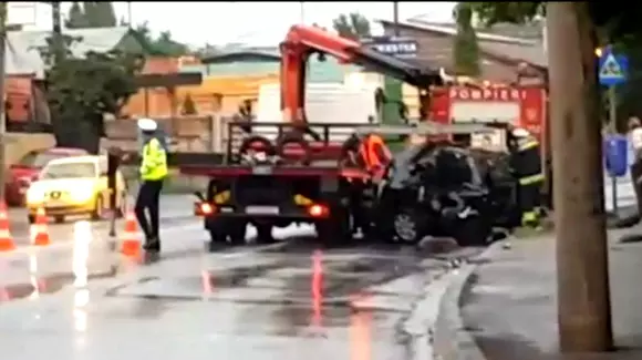 Doi șoferi s-au luat la întrecere pe Șoseaua Fundeni și au făcut accident