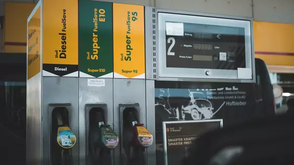 Cât costă carburantul în Europa versus România? Analiză pe 21 de țări