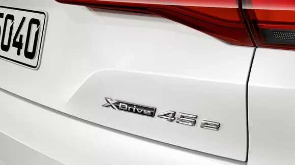 Mașinile plug-in hybrid au emisii mult mai mari decât în datele oficiale, arată un studiu