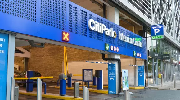 Inedit: Acum poți plăti locurile de parcare cu PET-uri