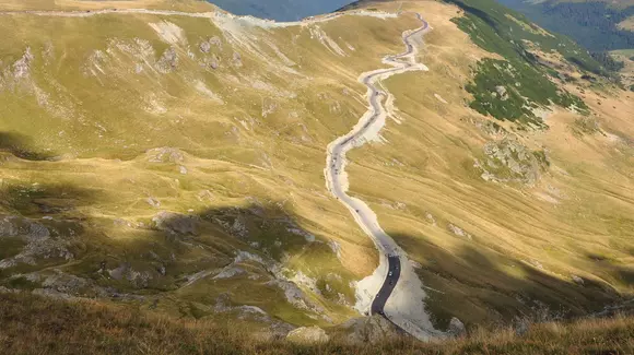 Transalpina se închide din cauza zăpezilor