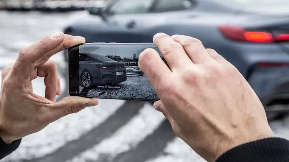 Două bestii: BMW M850i și Huawei Mate 20 Pro și-au dat întâlnire pe circuit