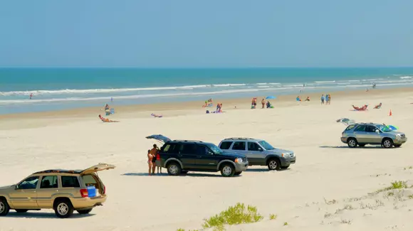 Atenție când mergi cu mașina la mare! Poți fi amendat cu 10.000 de lei